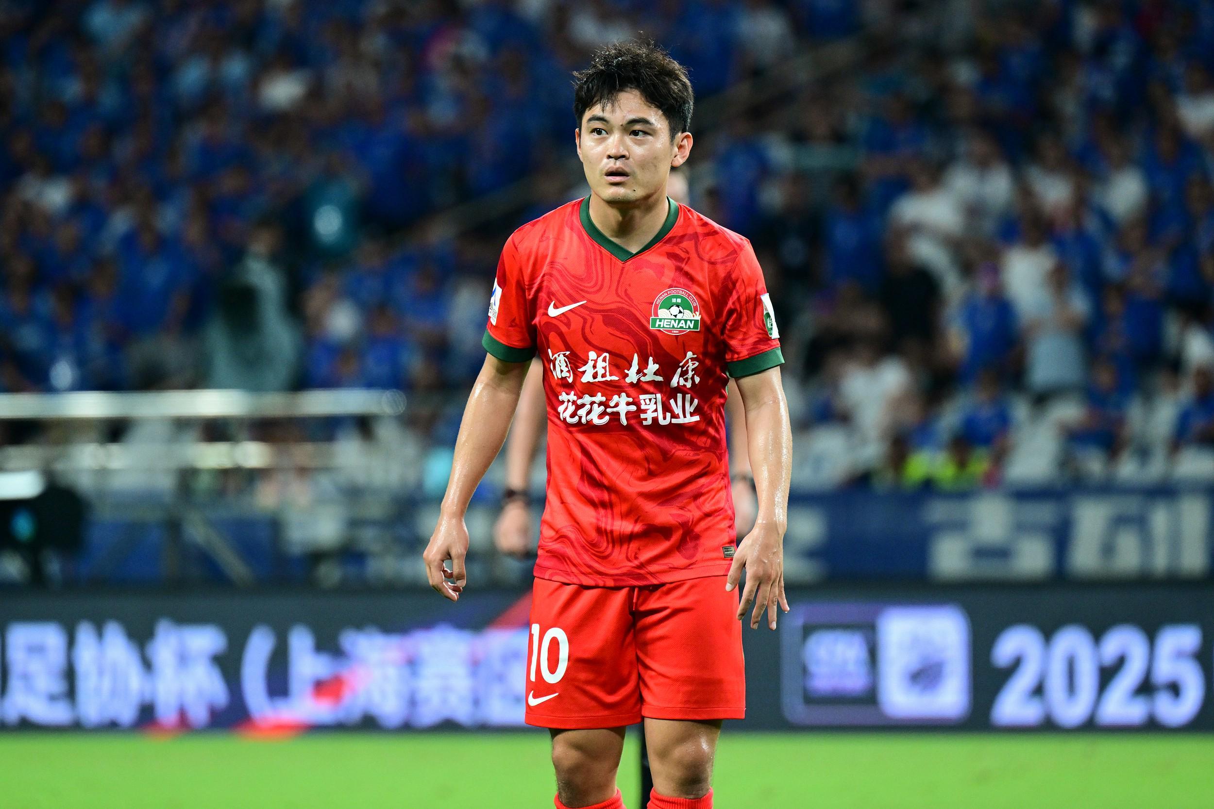 职业球员踢苏超！河南俱乐部黄紫昌进入常州队首发迎苏超首秀